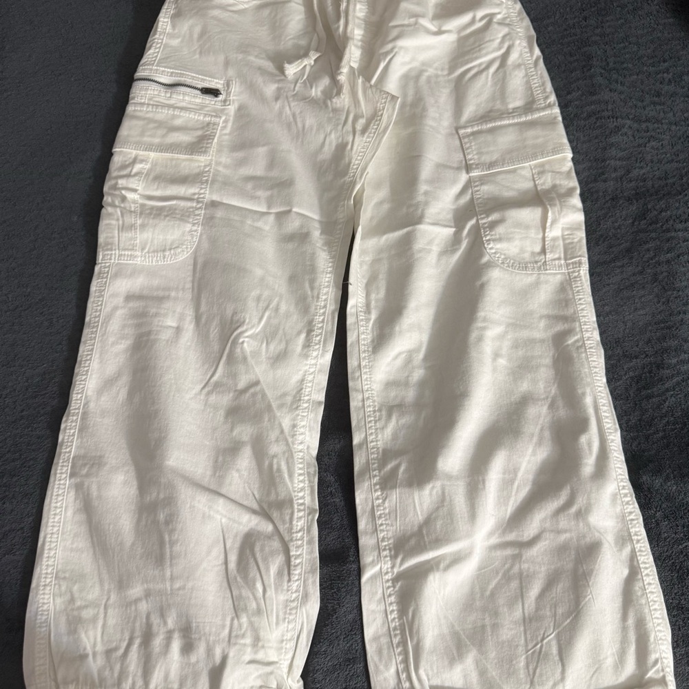 Hollister Off-White Parachute Baggy Pants